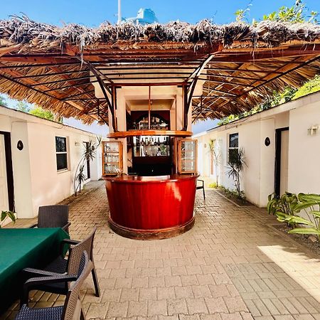 Arawak Hotel Leogane エクステリア 写真
