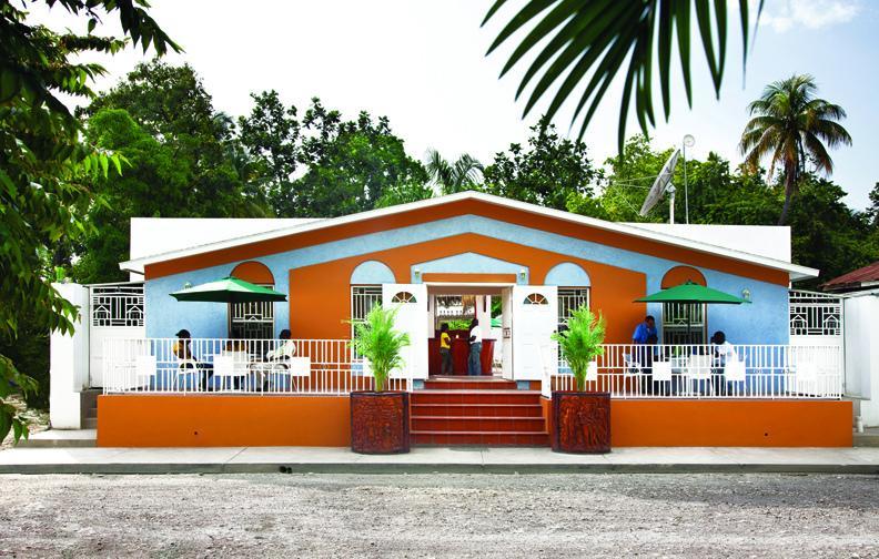 Arawak Hotel Leogane エクステリア 写真