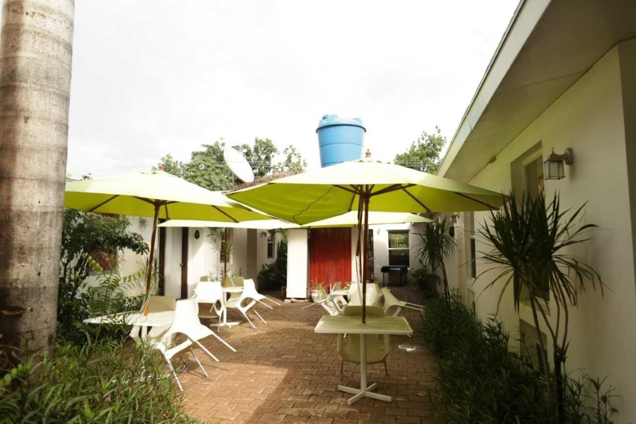 Arawak Hotel Leogane エクステリア 写真